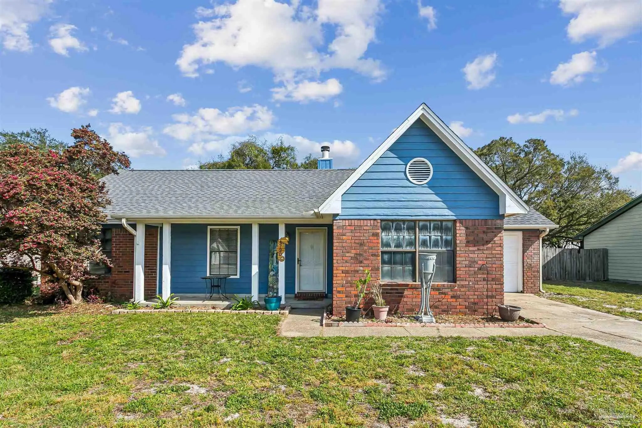 Photo of Listing #680118