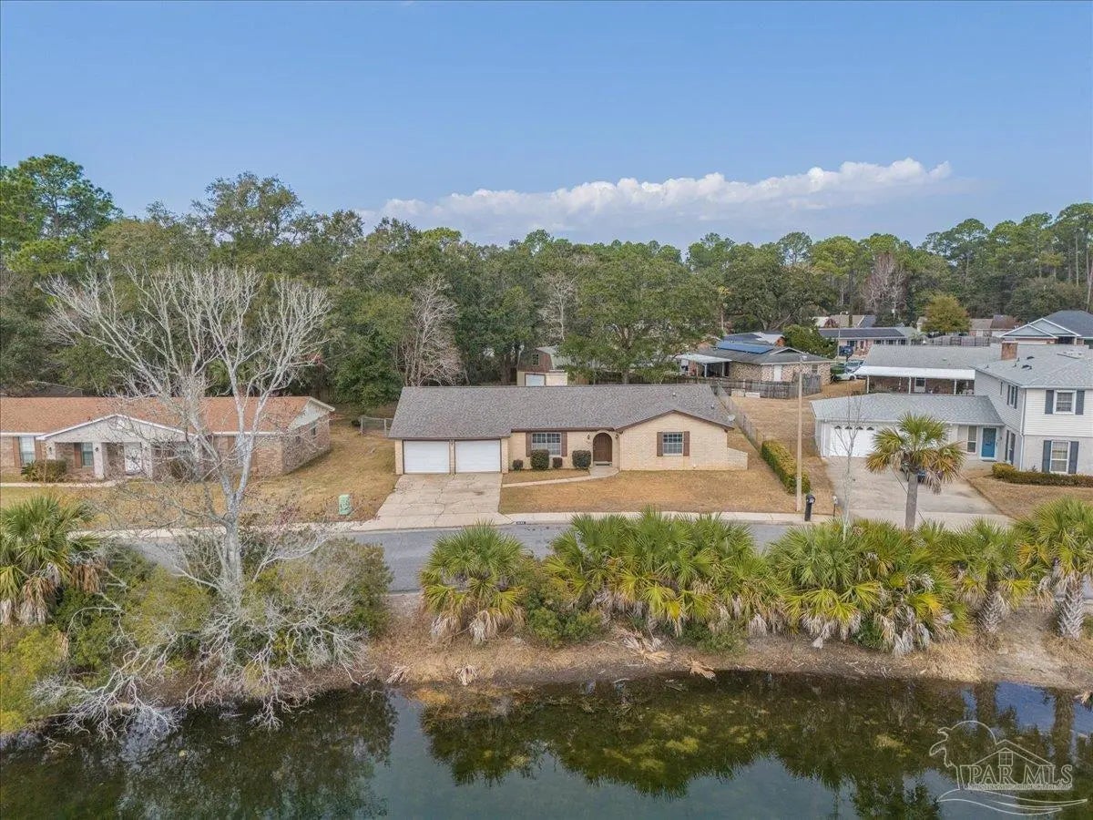 Photo of Listing #677679