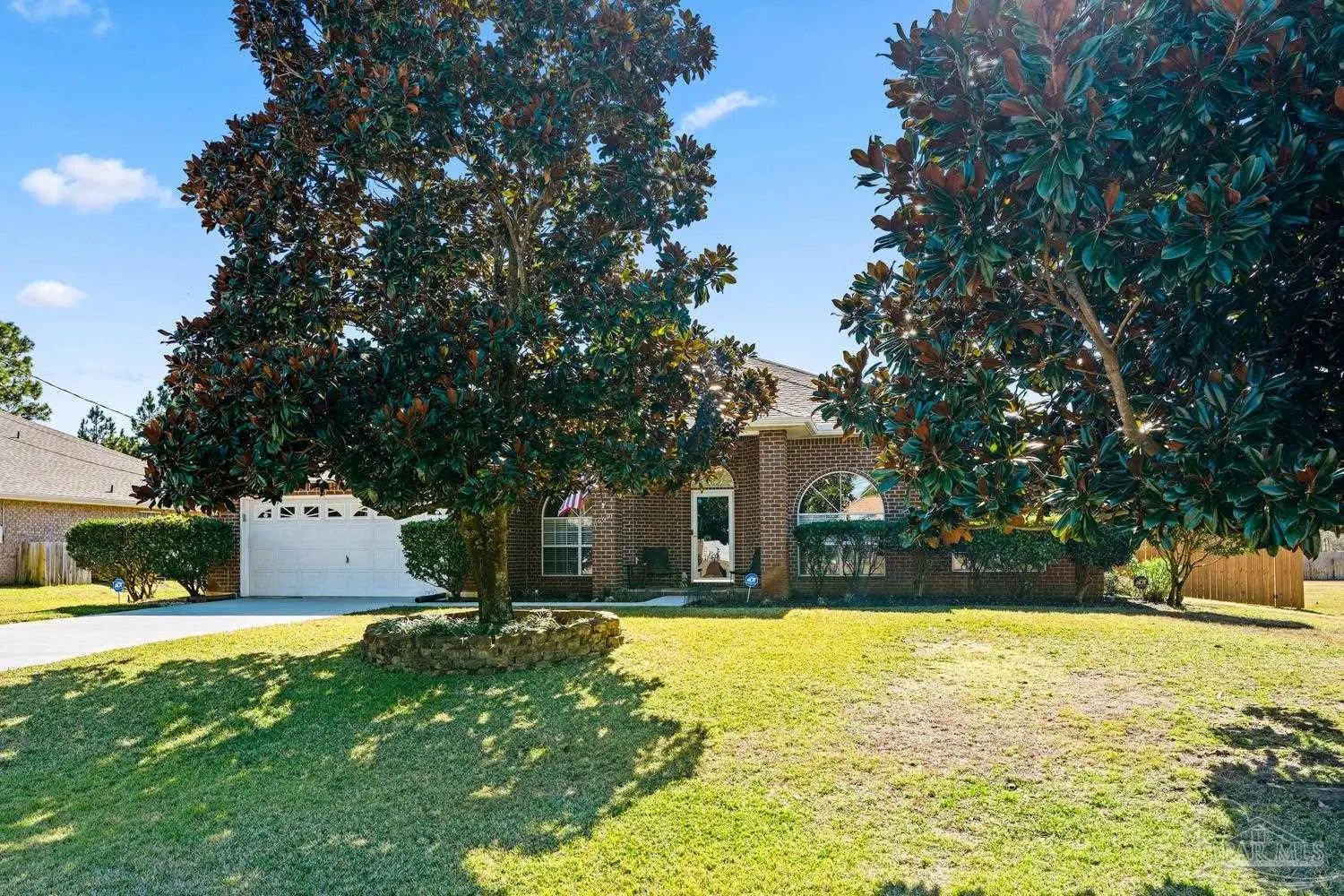 Photo of Listing #676591