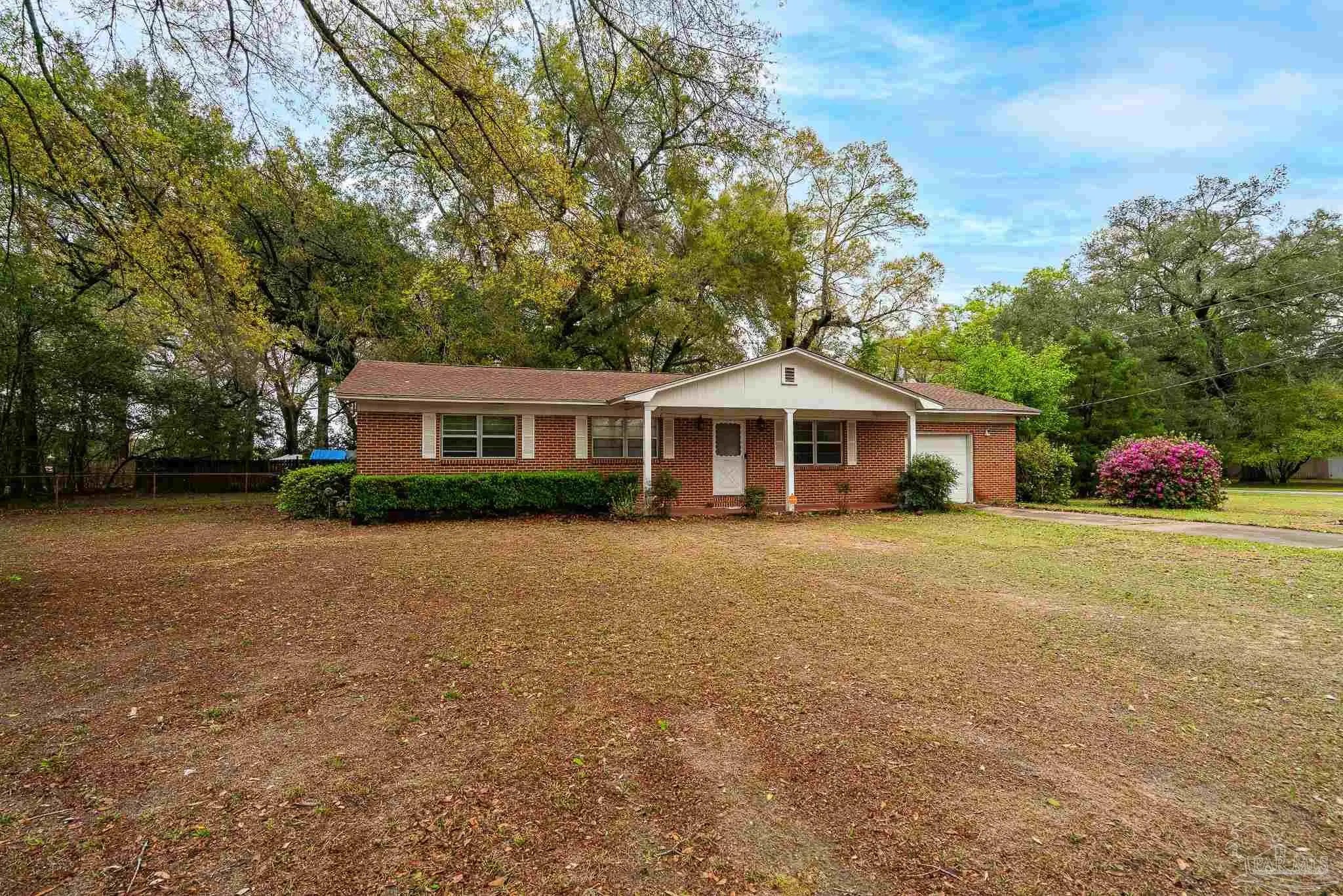 Photo of Listing #679215