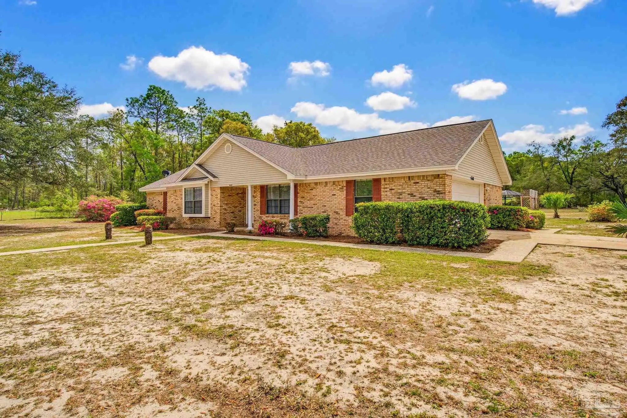 Photo of Listing #680205