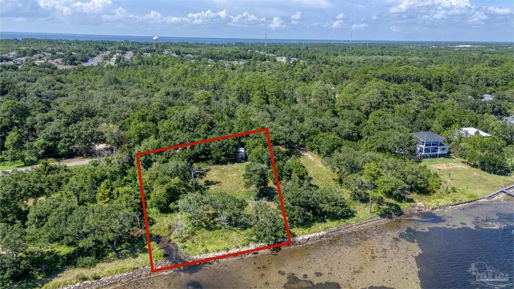5161 Soundside Dr, Gulf Breeze