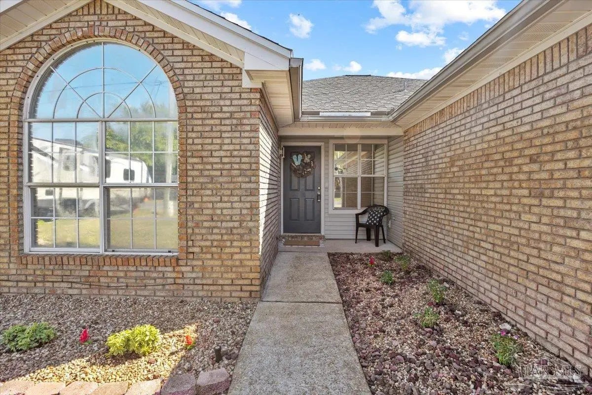 Photo of Listing #672902