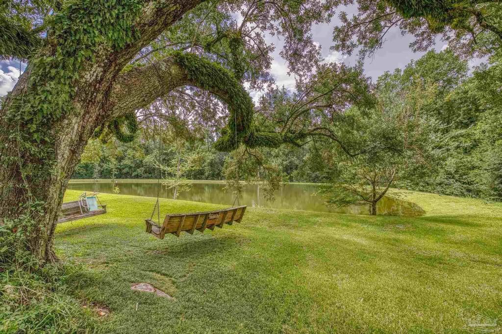2345 Pompano St, Cantonment