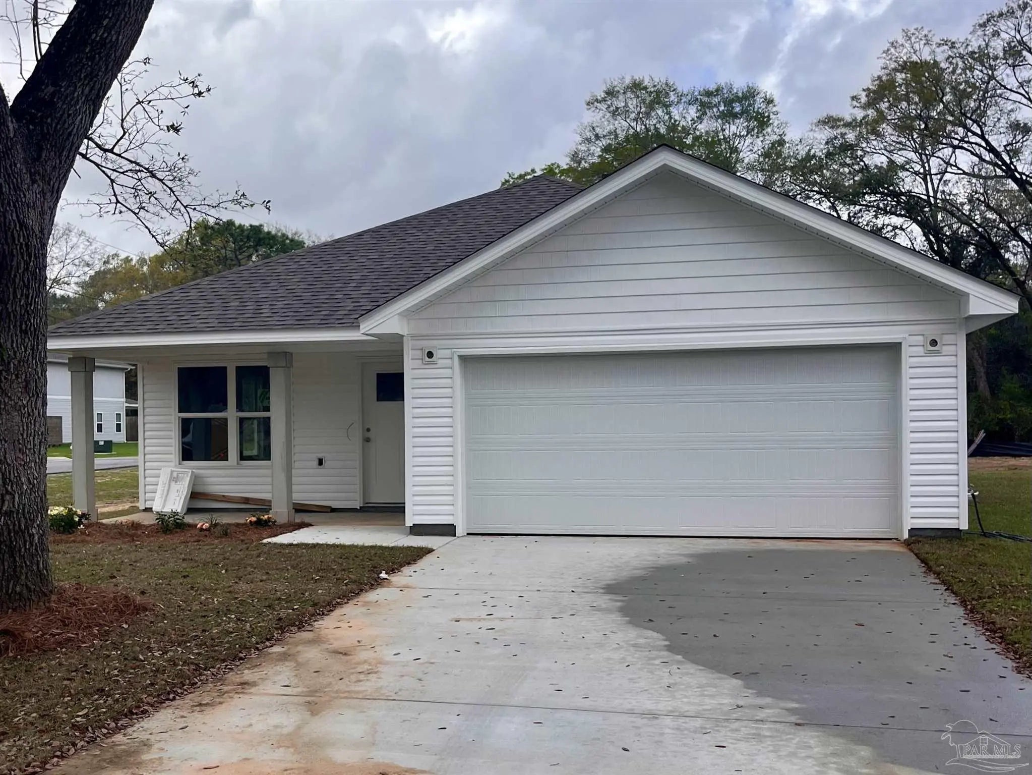 Photo of Listing #678133