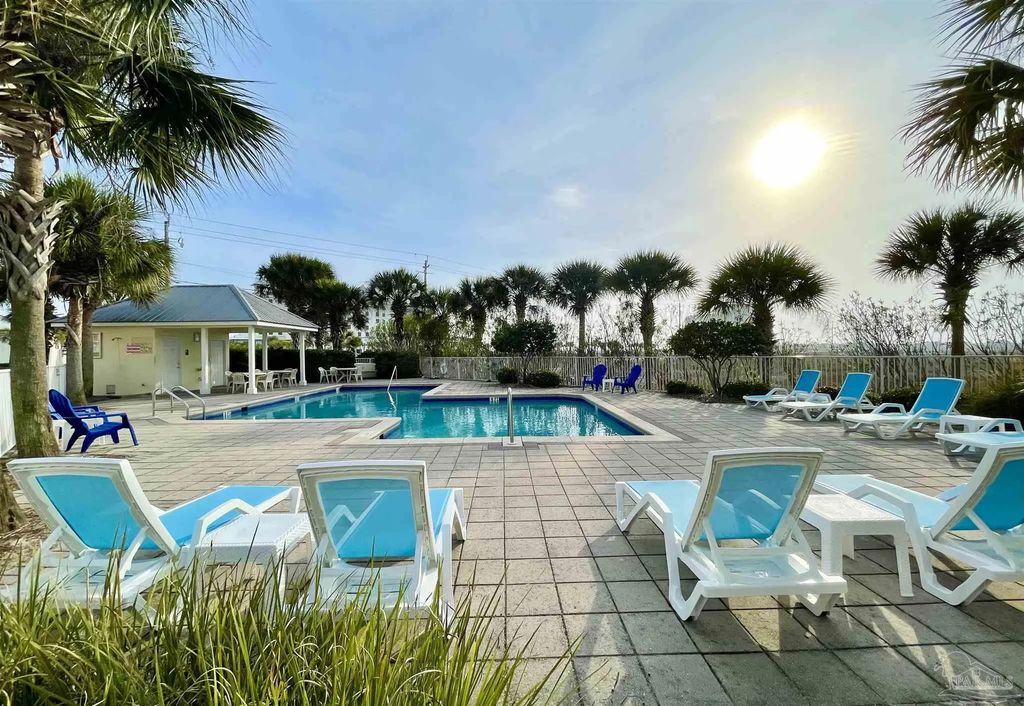 8436 Gulf Blvd #612, Navarre
