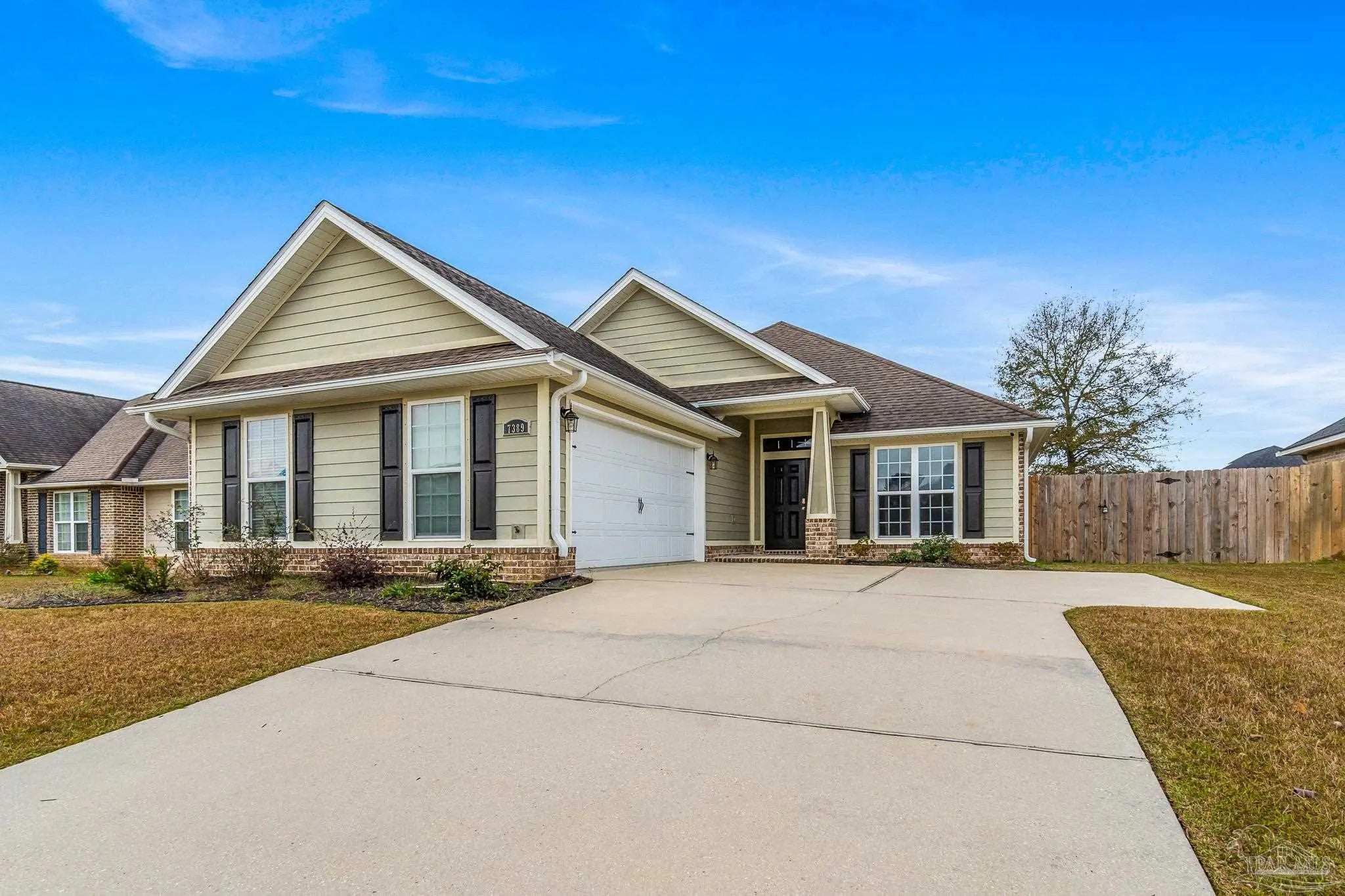 Photo of Listing #675833