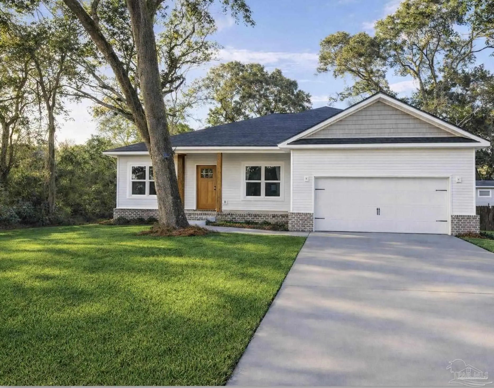 Photo of Listing #678478