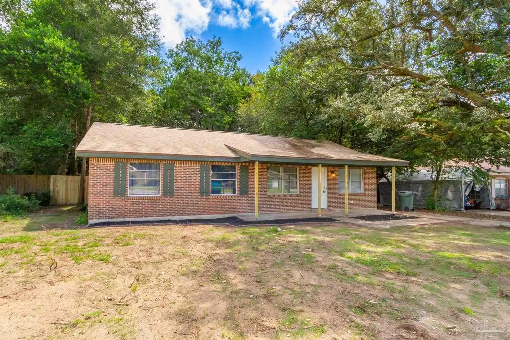 5800 Avondale Rd, Pensacola