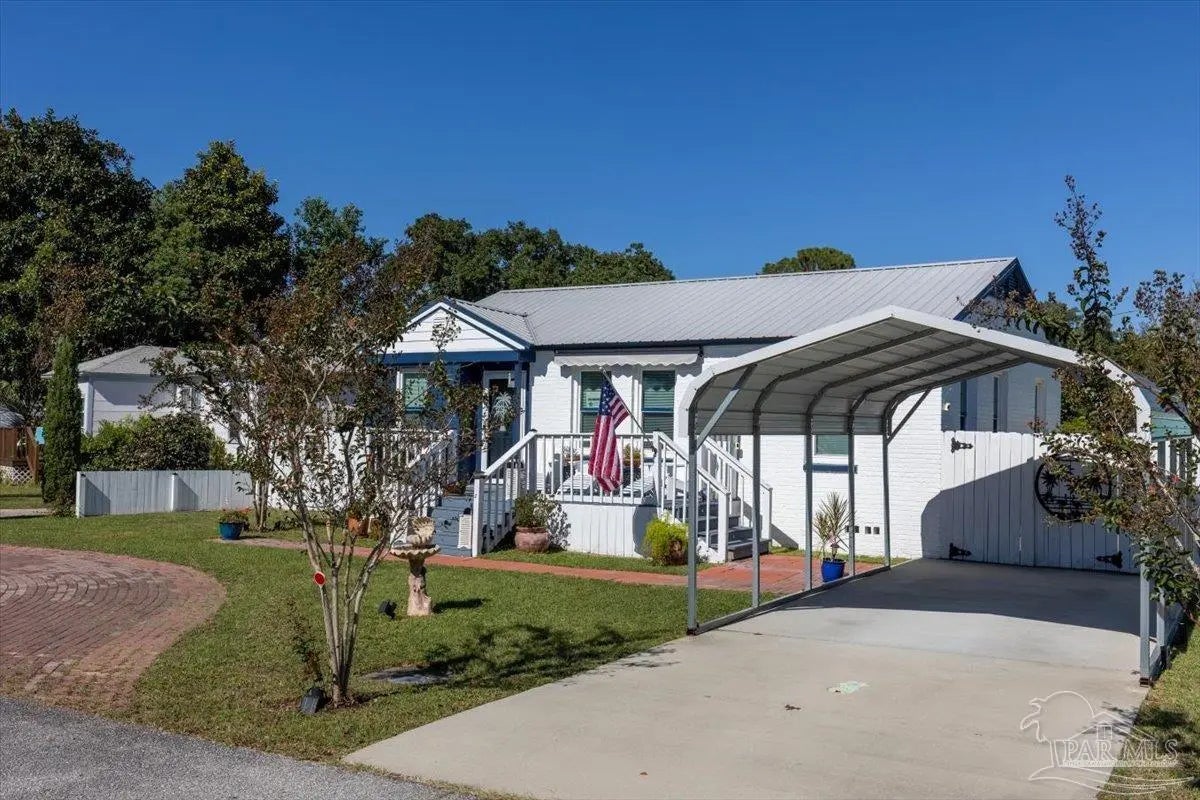 Photo of Listing #672873