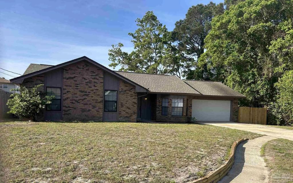 151 Deville Dr, Mary Esther