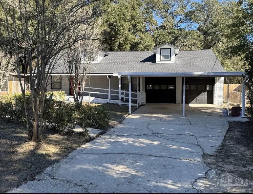 1800 N 58th Ave, Pensacola