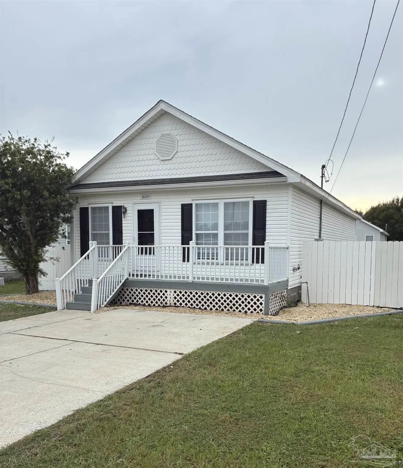 Photo of Listing #688731