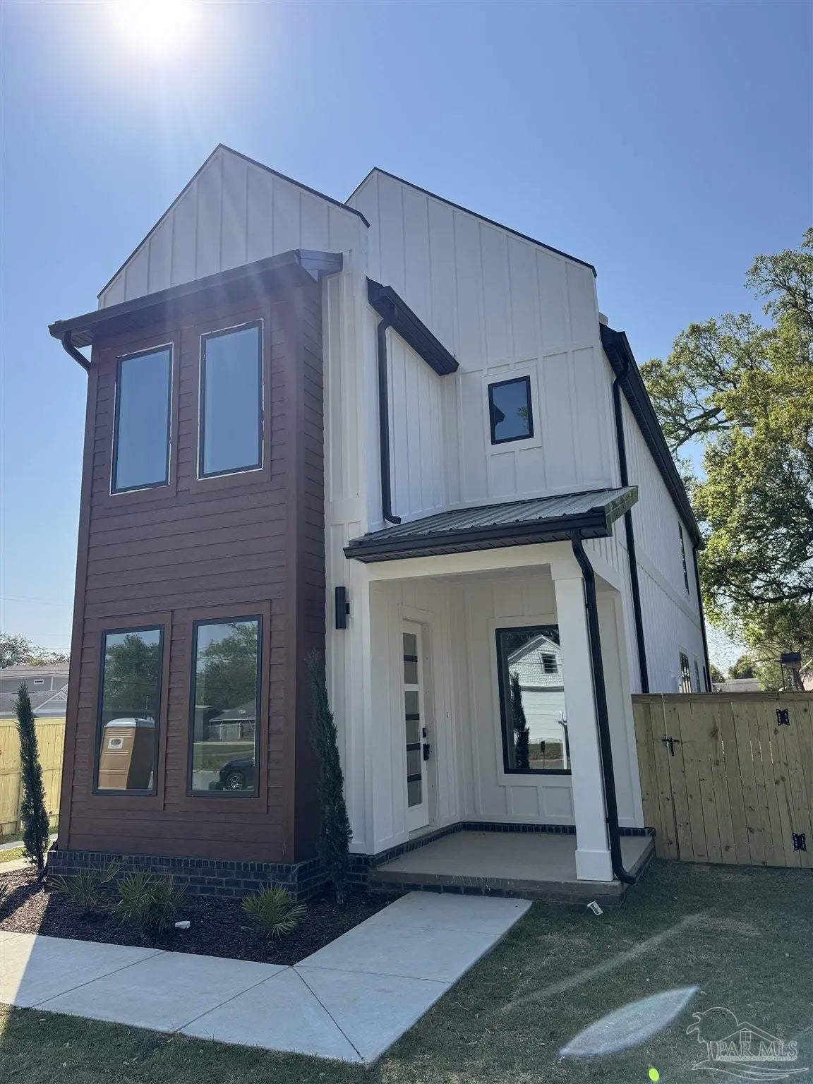 Photo of Listing #678587