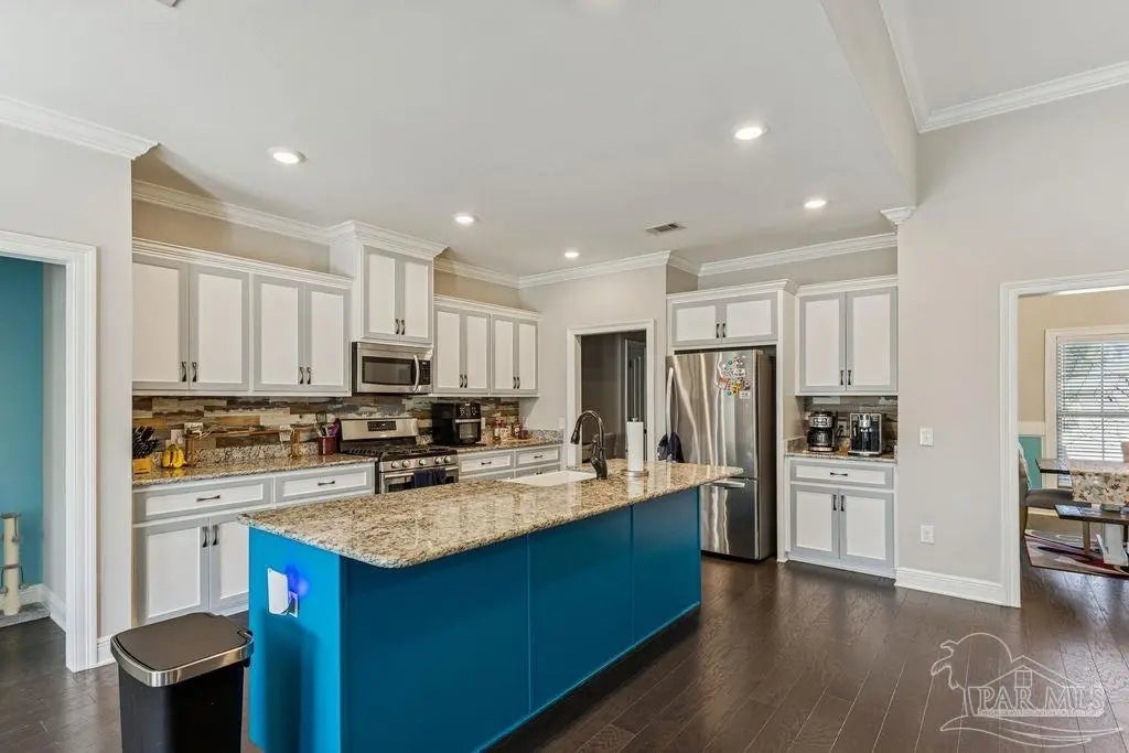 Photo of Listing #672448