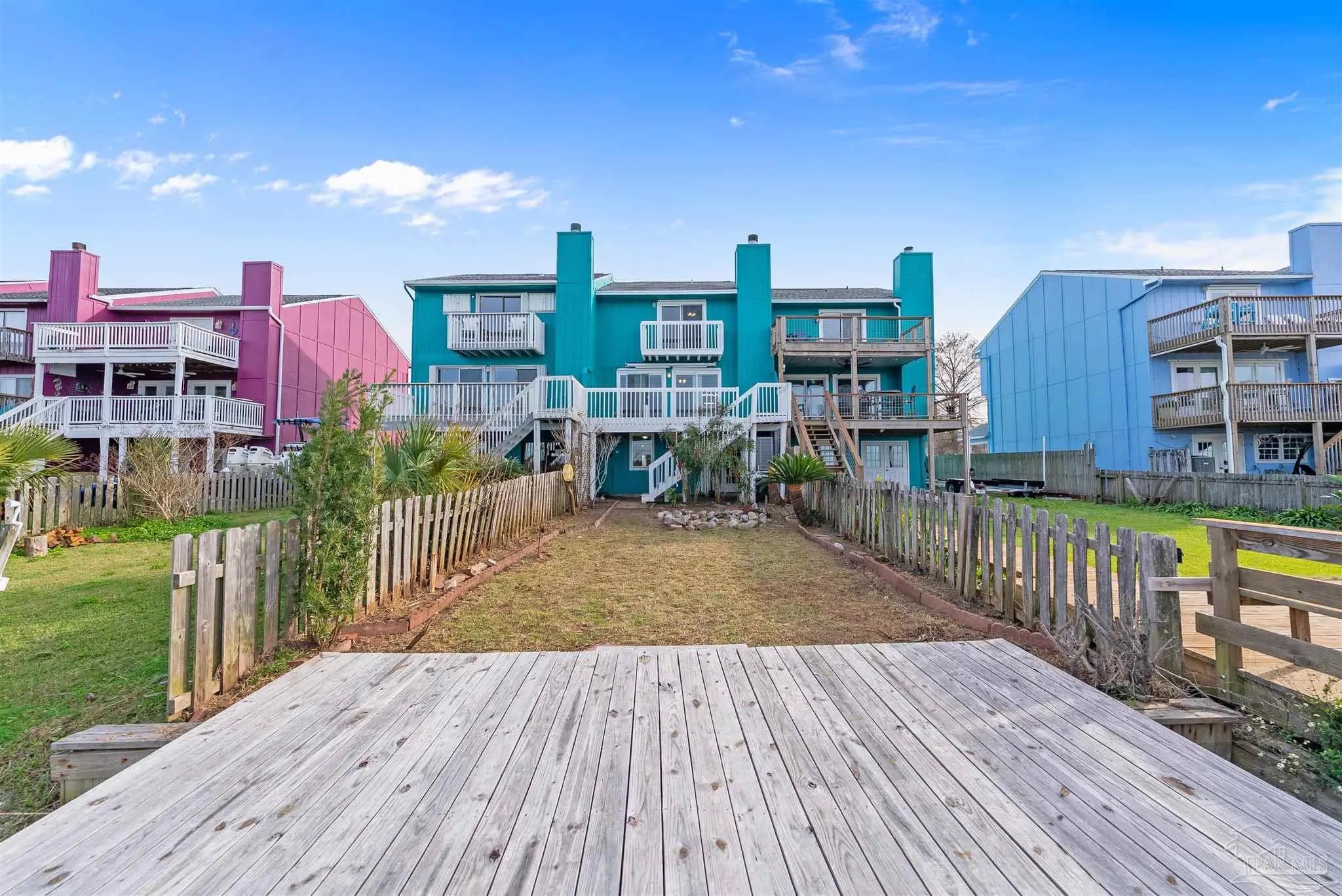 Photo of Listing #676023