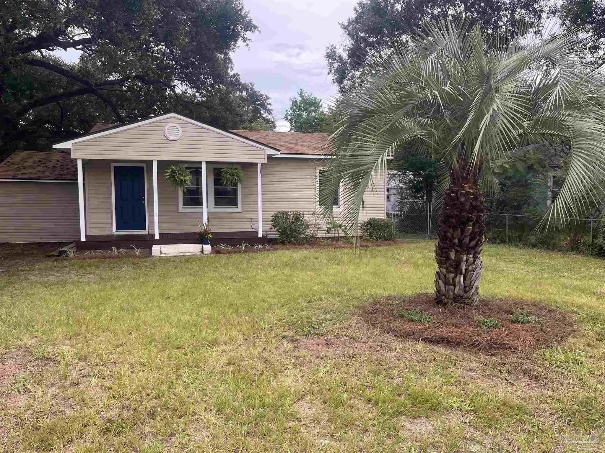 Photo of Listing #688899