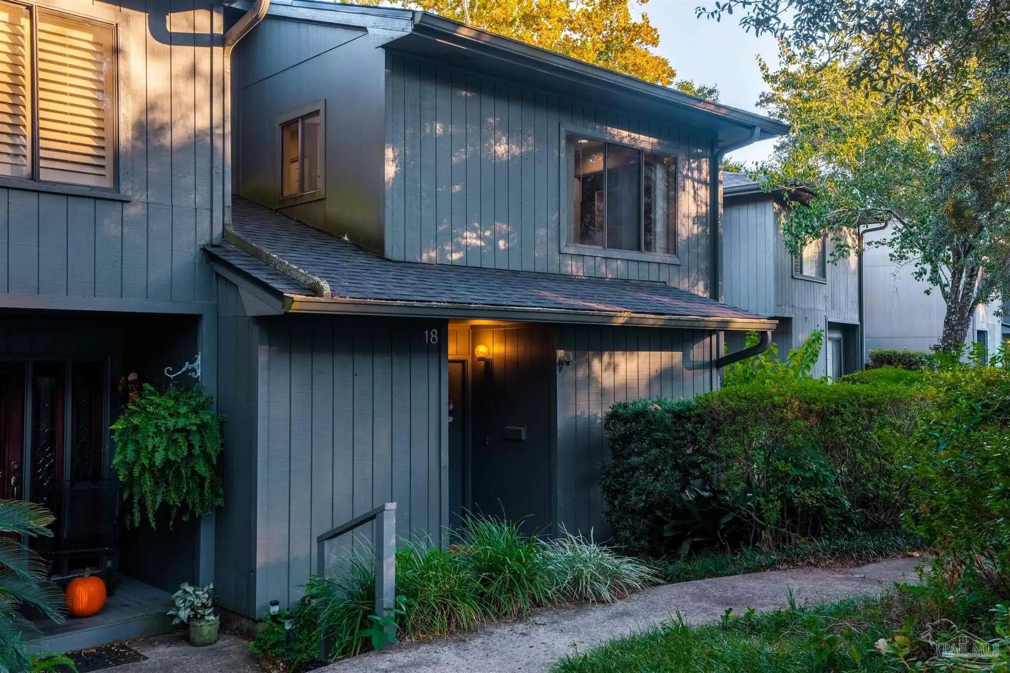 Photo of Listing #673340