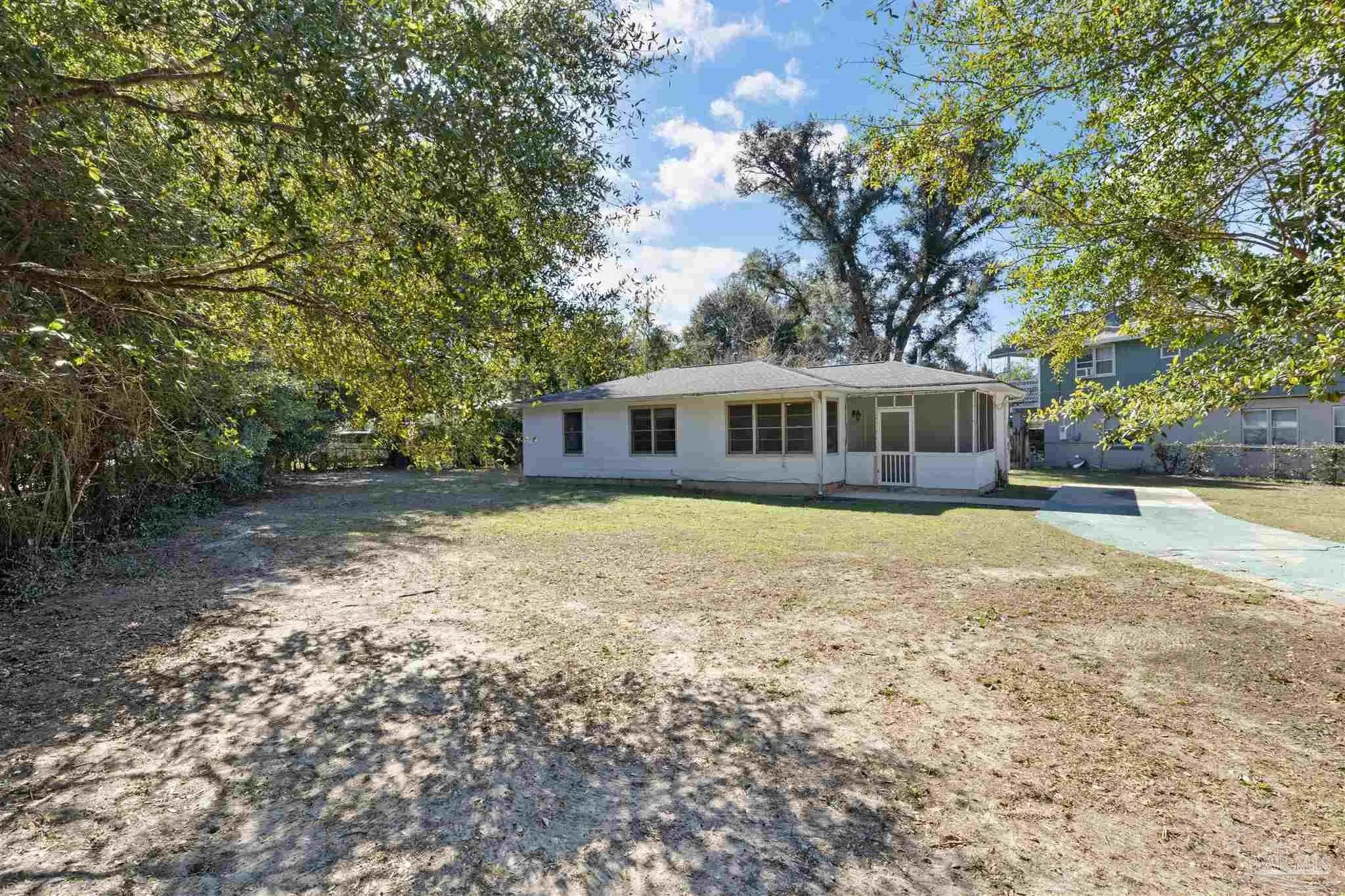 Photo of Listing #677049