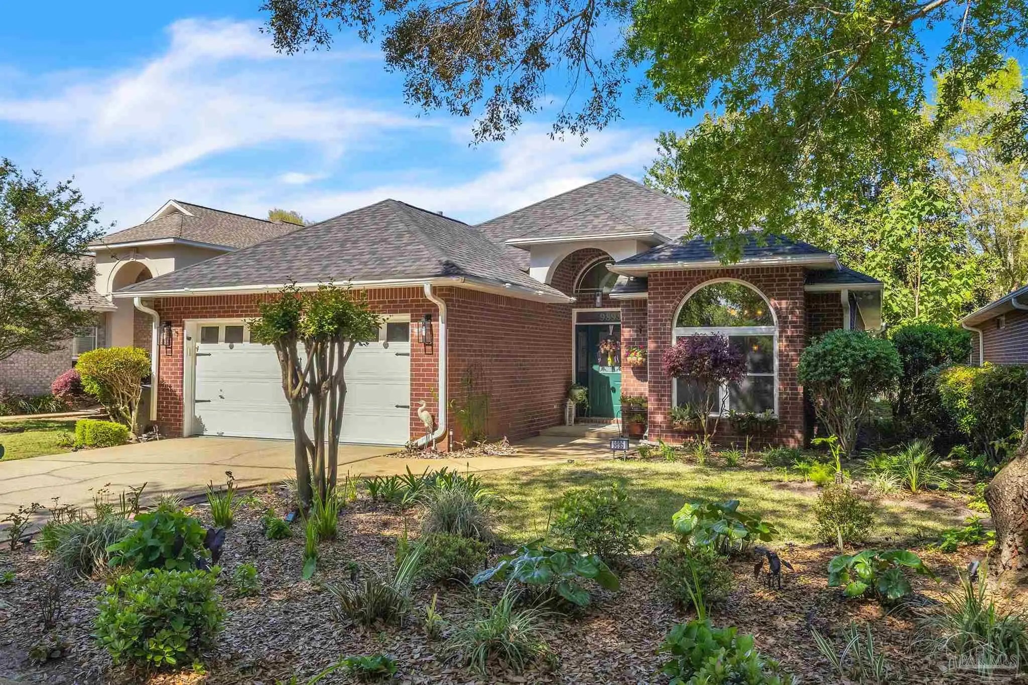 Photo of Listing #680423