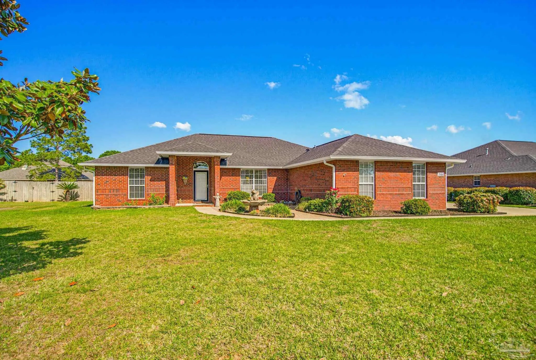 Photo of Listing #680993