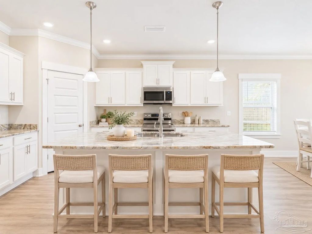 7457 Jamesville Rd, Pensacola