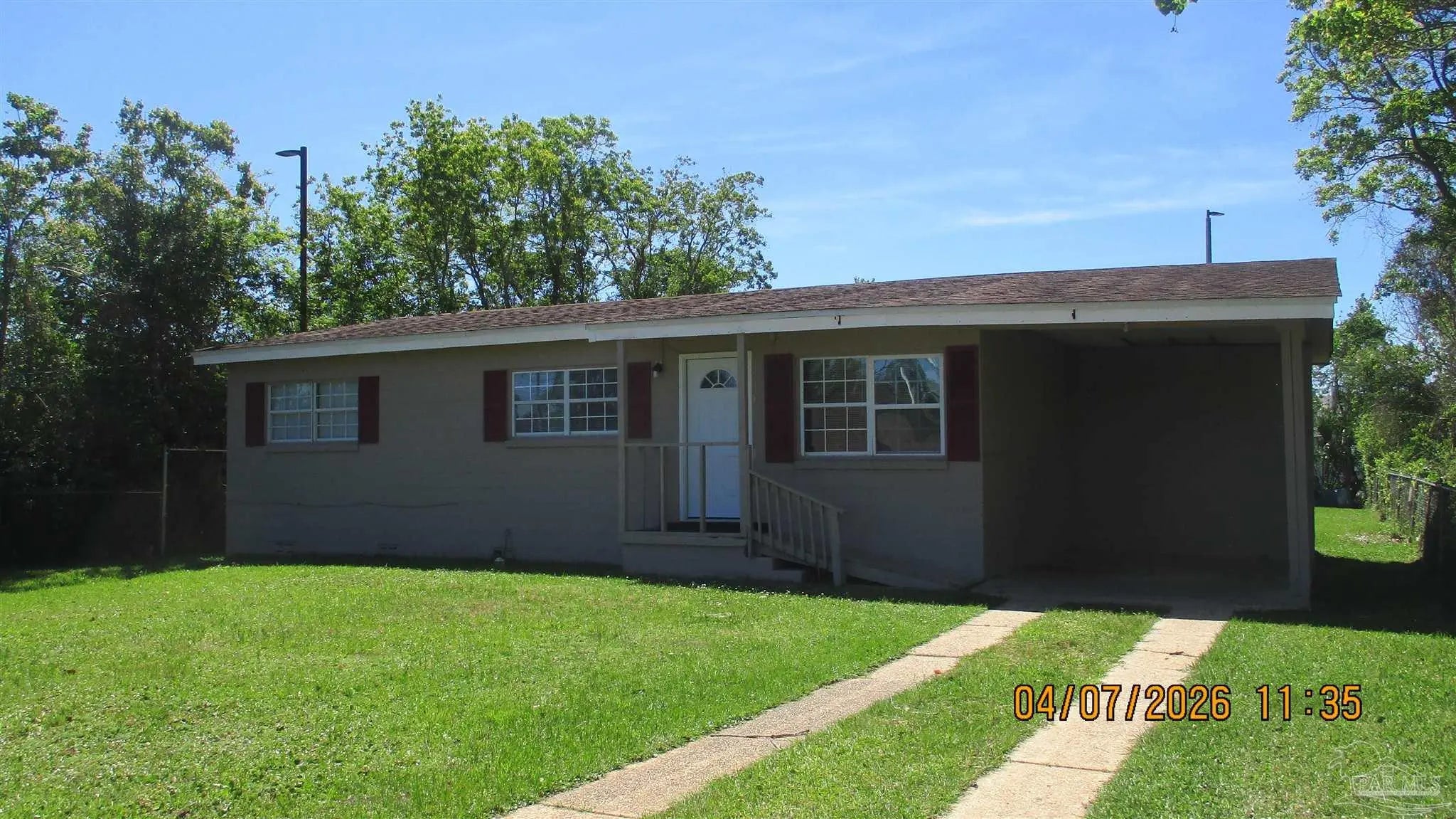 Photo of Listing #680527