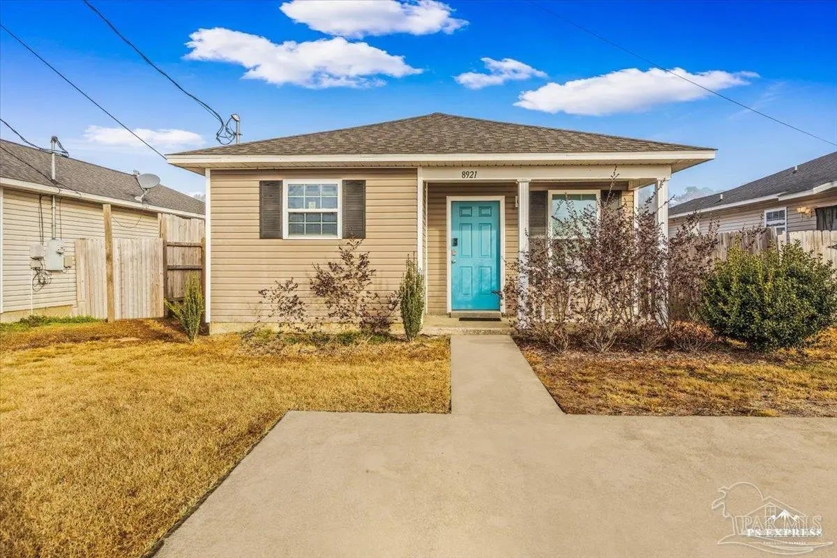 Photo of Listing #677770