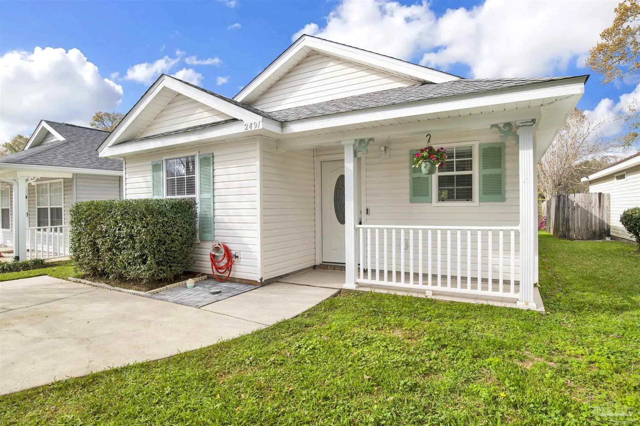 Photo of Listing #678922