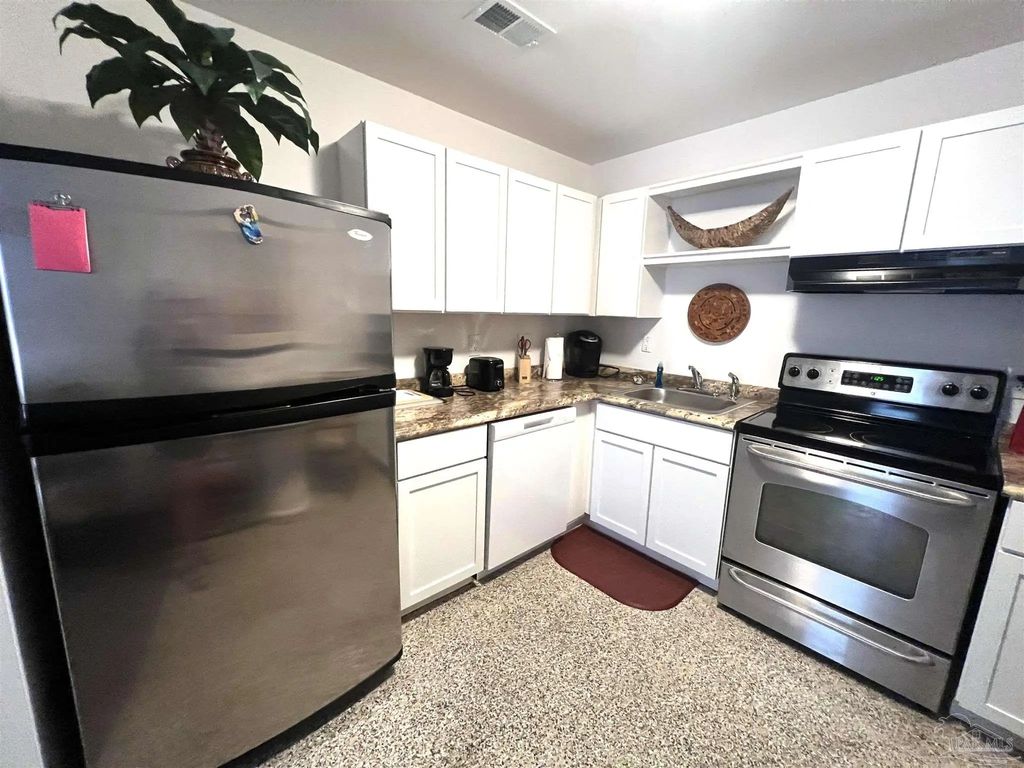 1307 Redwood Ln #g, Gulf Breeze