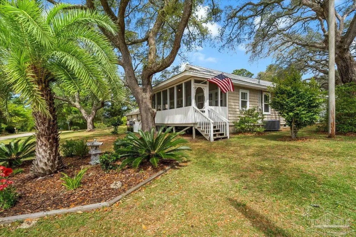 Photo of Listing #680745