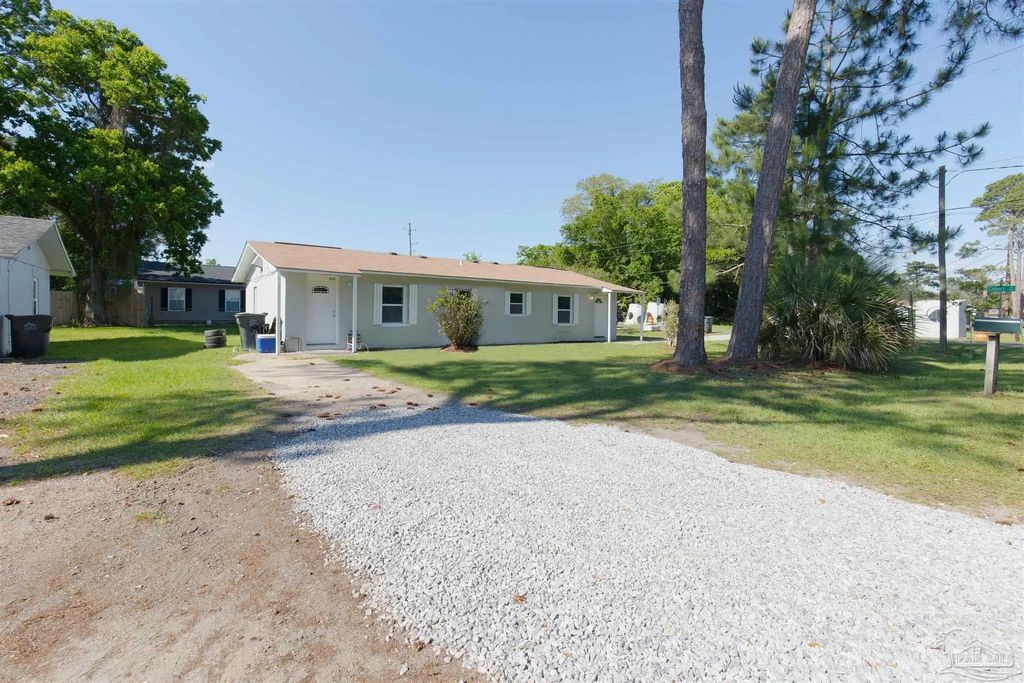 2121 Eliasberg Ave, Pensacola