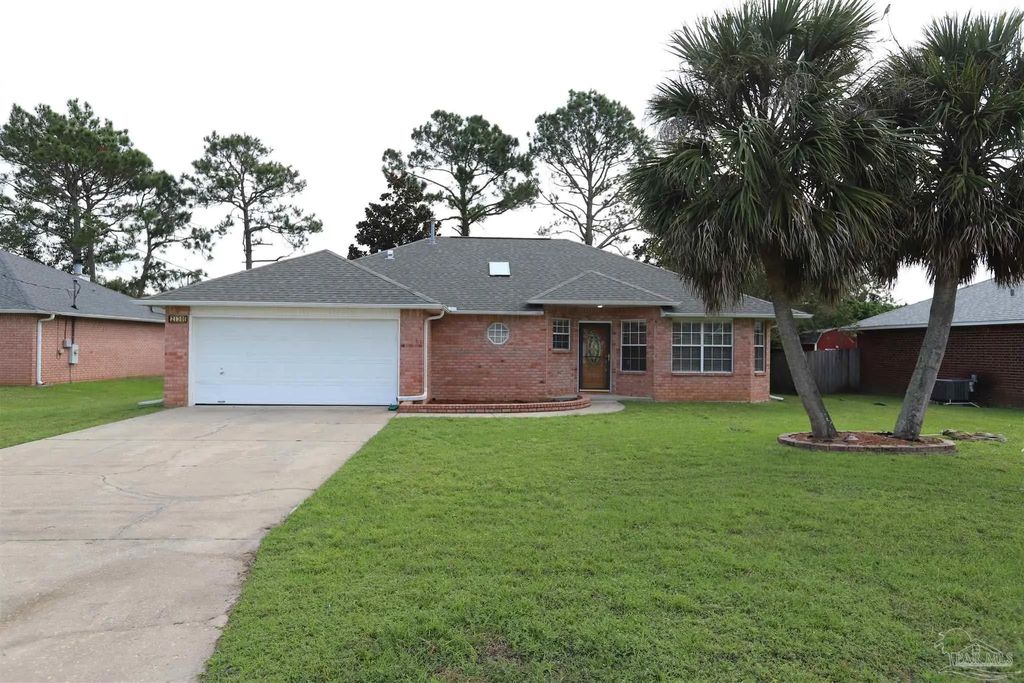 2130 Coral Creek Dr, Pensacola