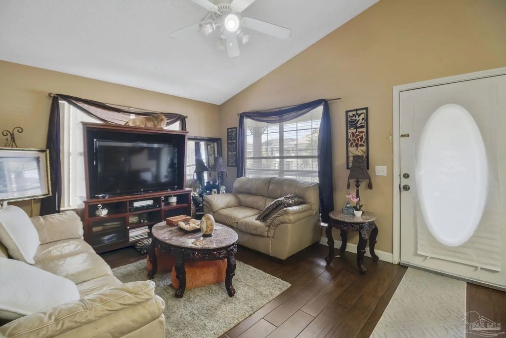3377 Two Sisters Way, Pensacola