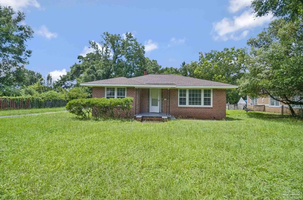 3031 W Jackson St, Pensacola