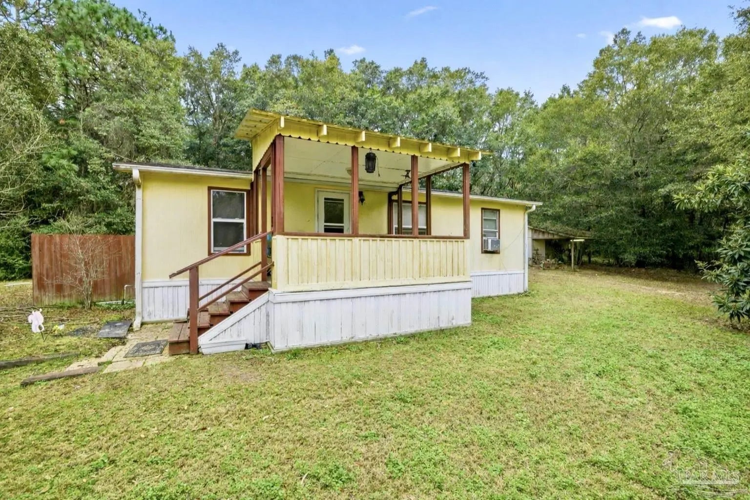 Photo of Listing #676579