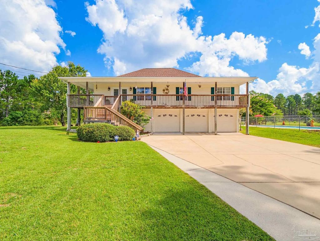 8110 Virginia Ln, Milton