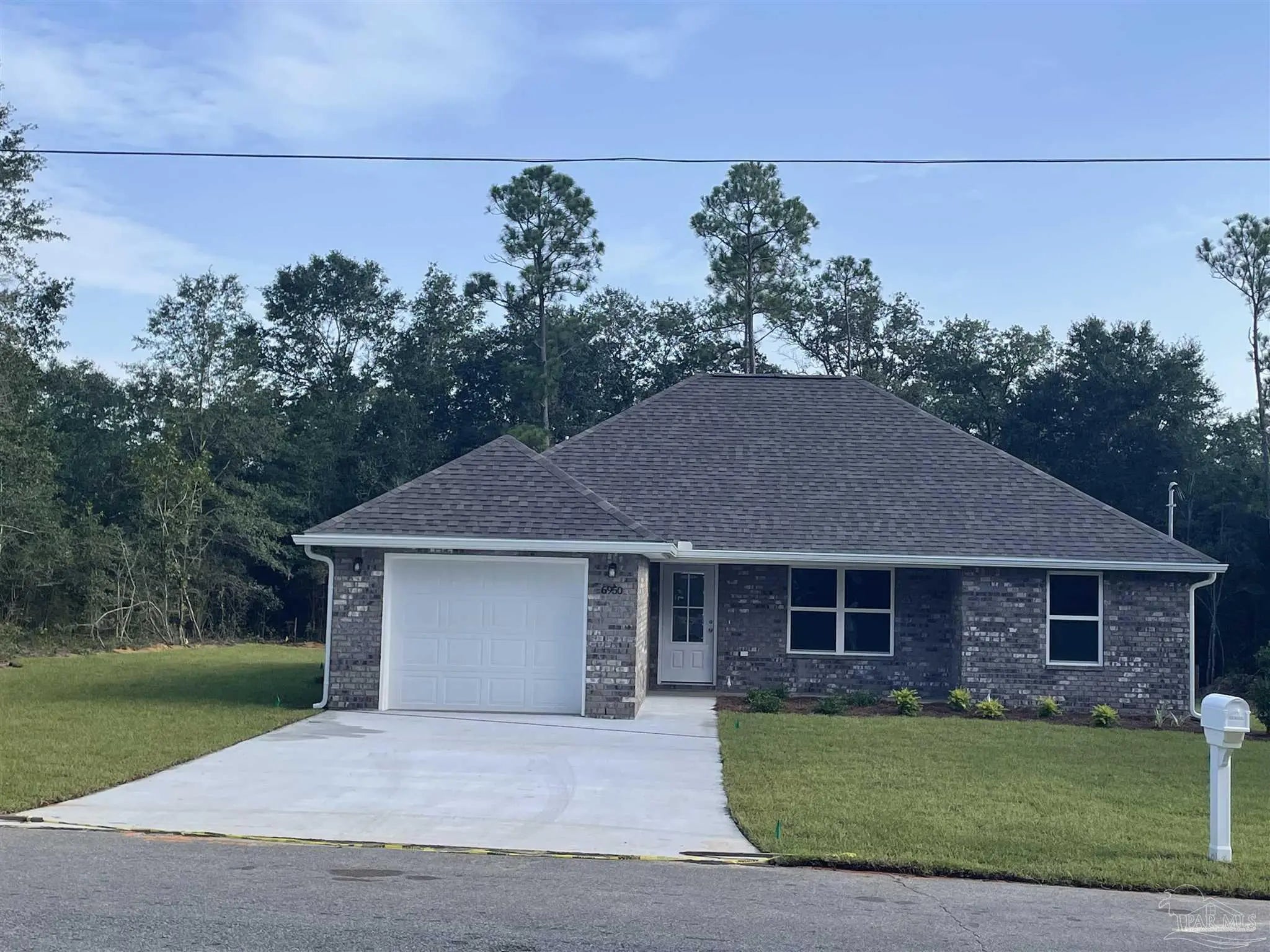 Photo of Listing #671783