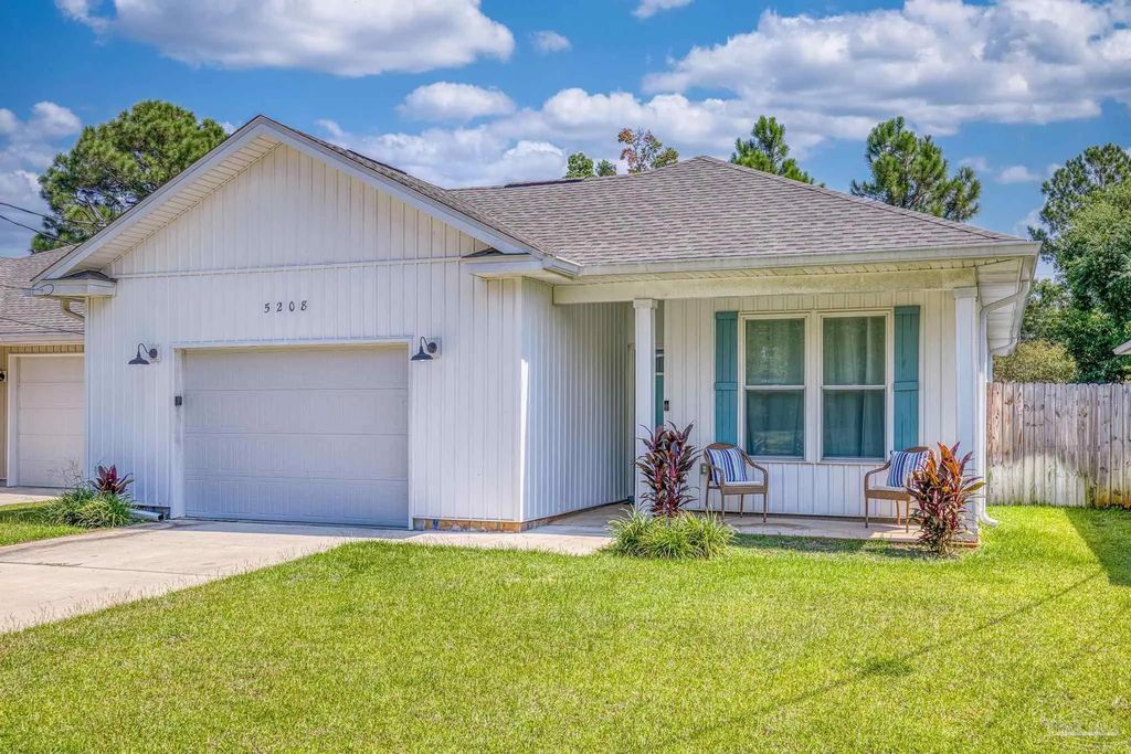 5208 Arrowhead Rd, Pensacola