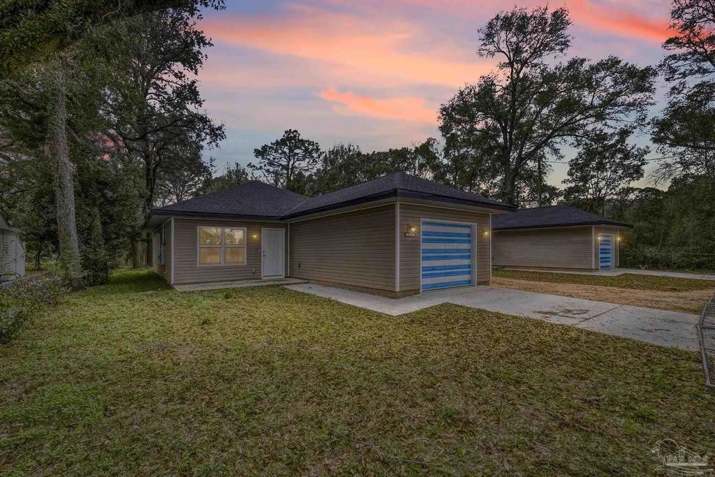 519 Bayliss Ct, Pensacola