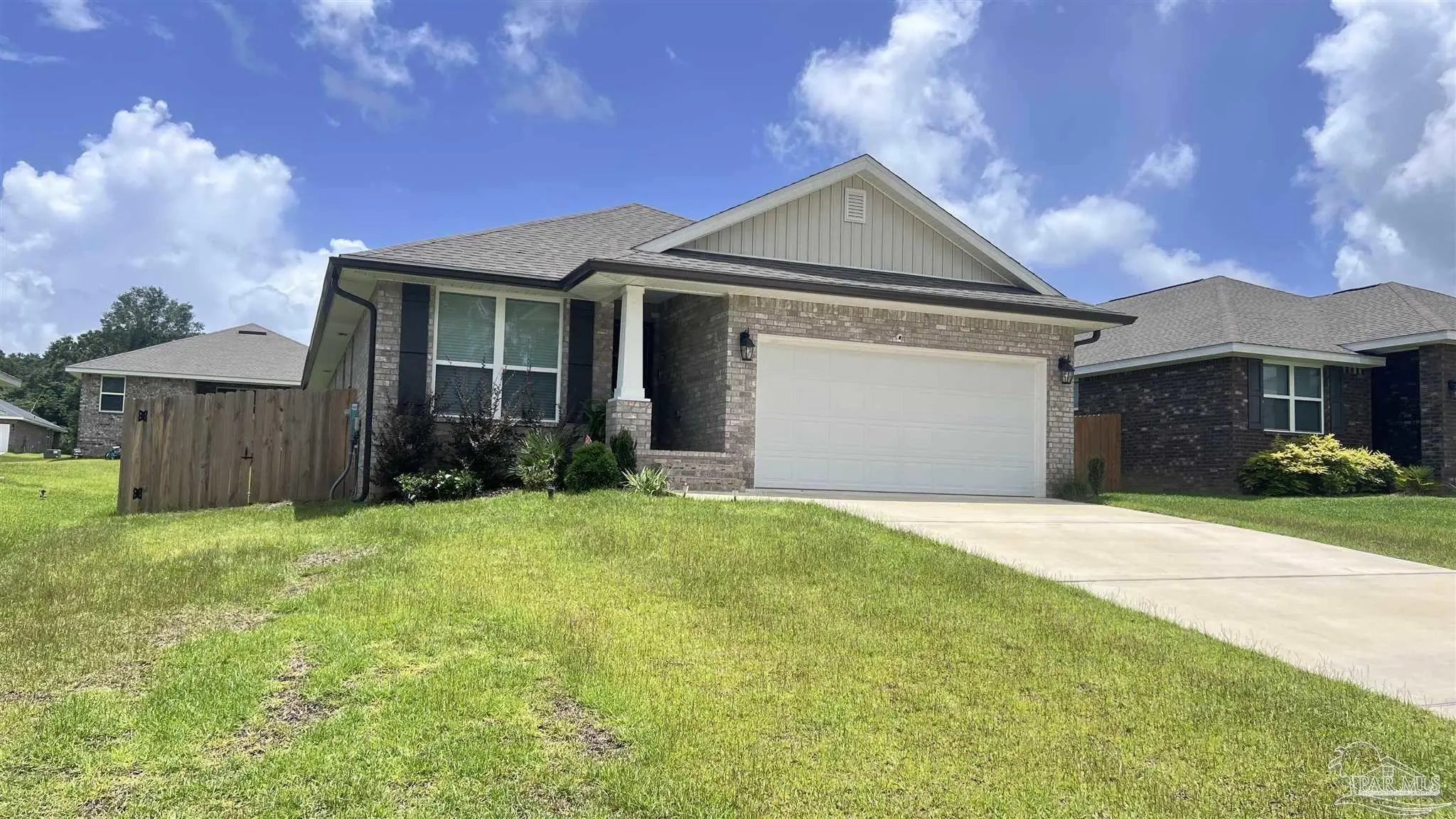 Photo of Listing #679444