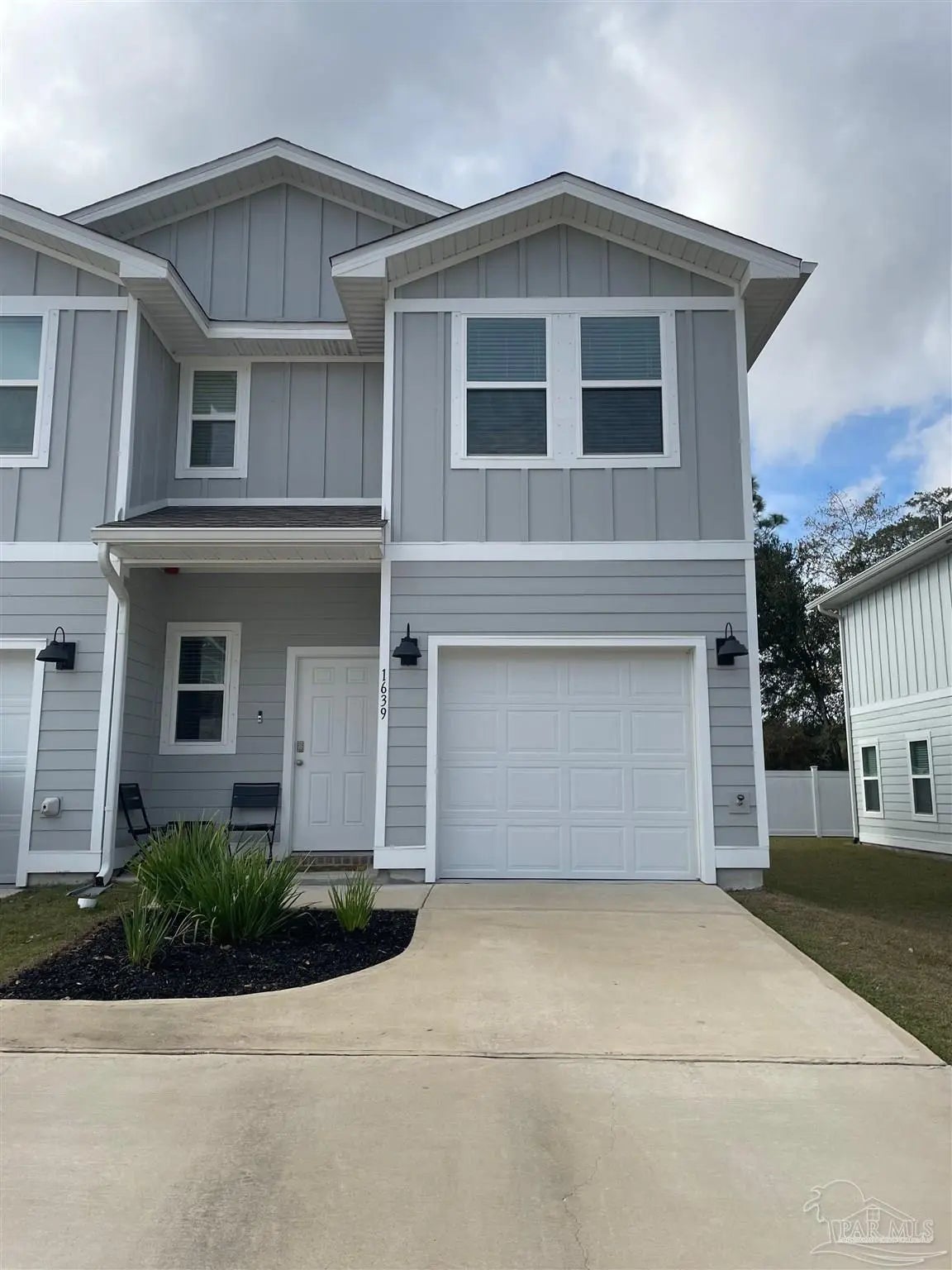 Photo of Listing #676000