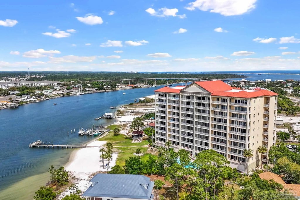 13928 River Rd #204, Pensacola