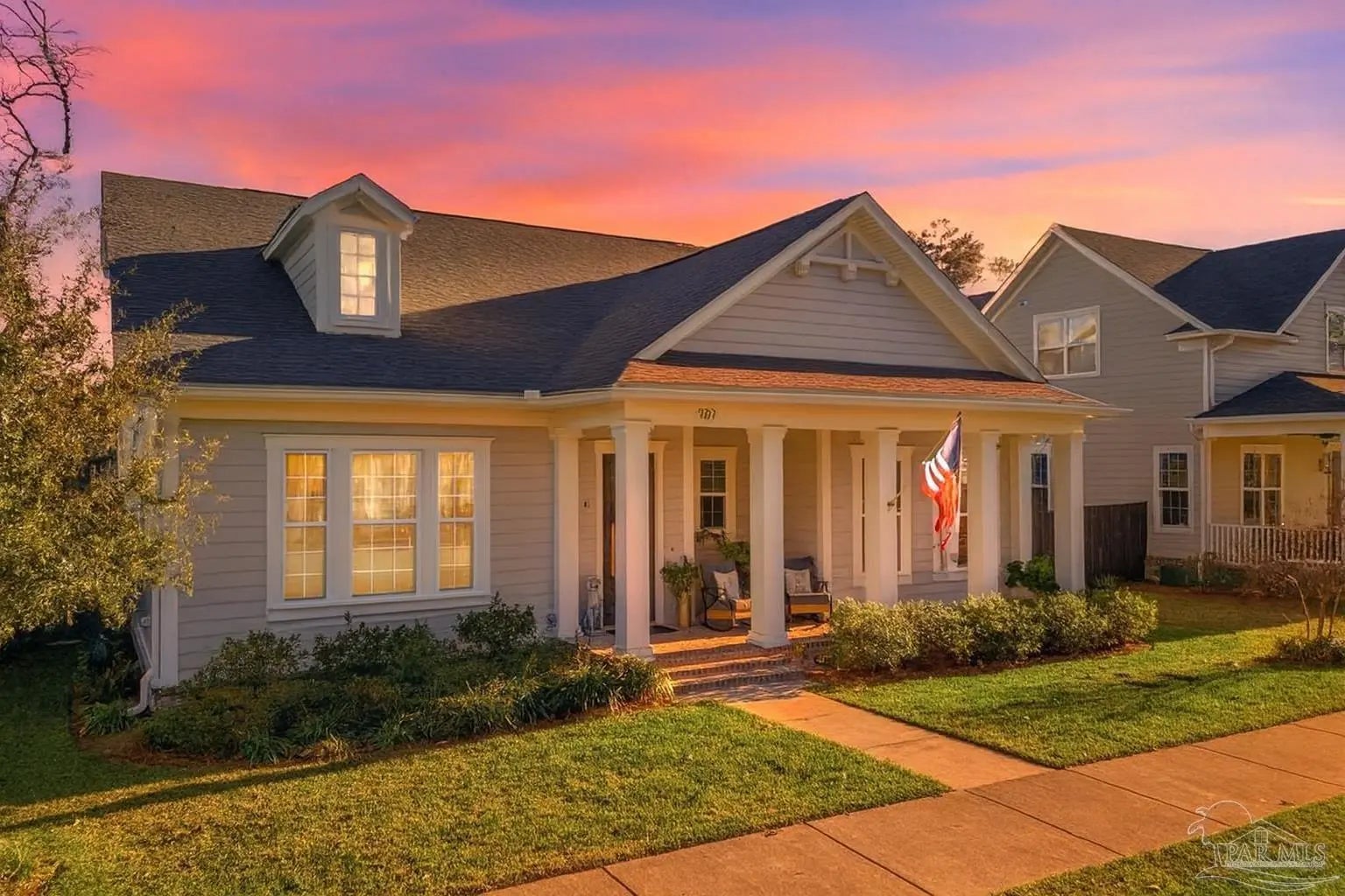 Photo of Listing #676142