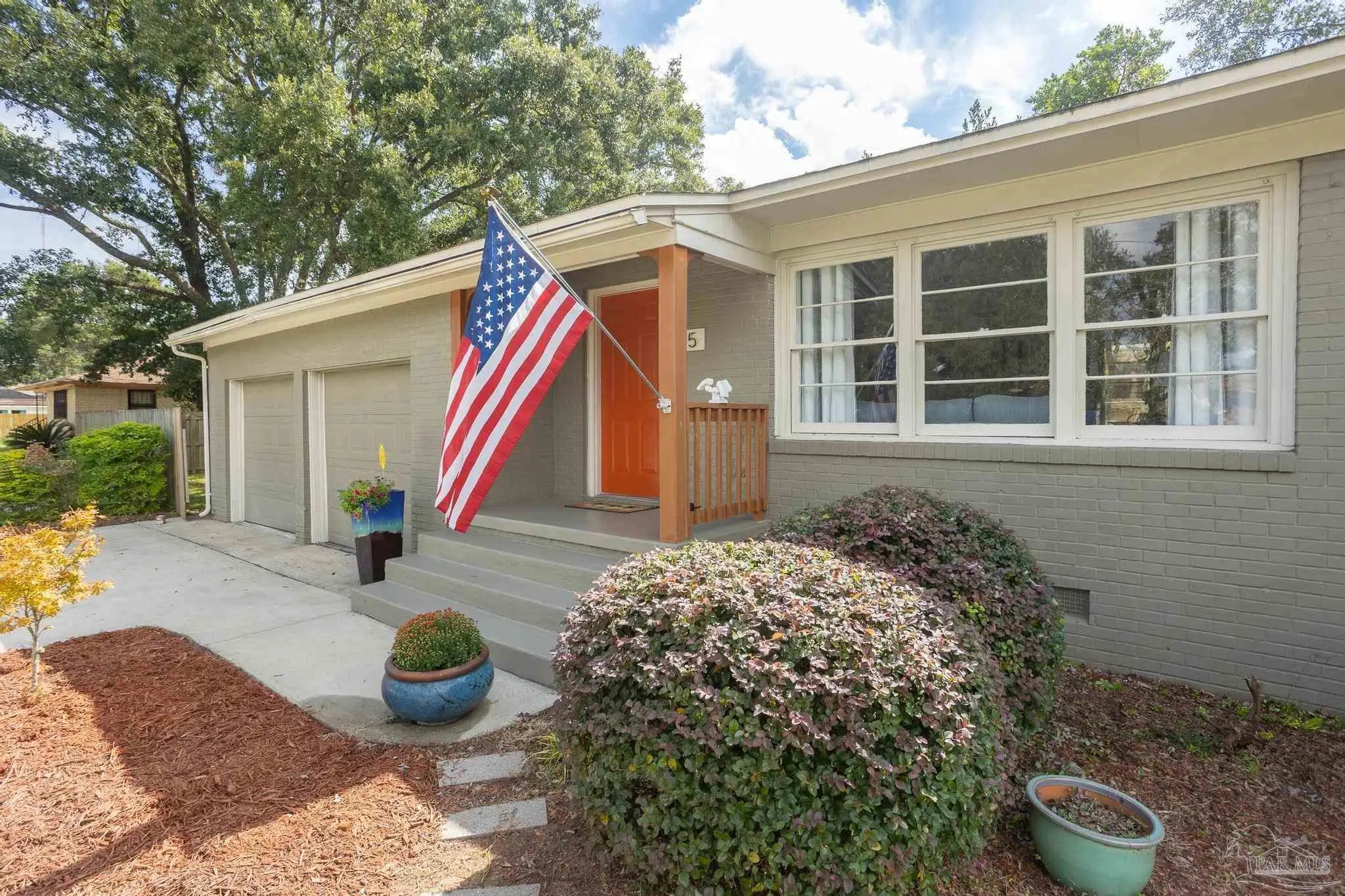 Photo of Listing #675468