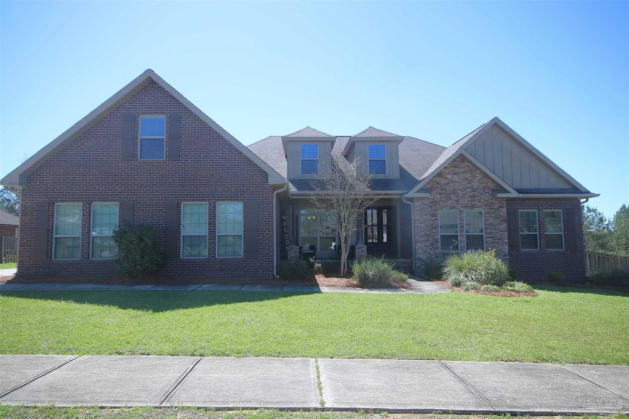 Photo of Listing #679378