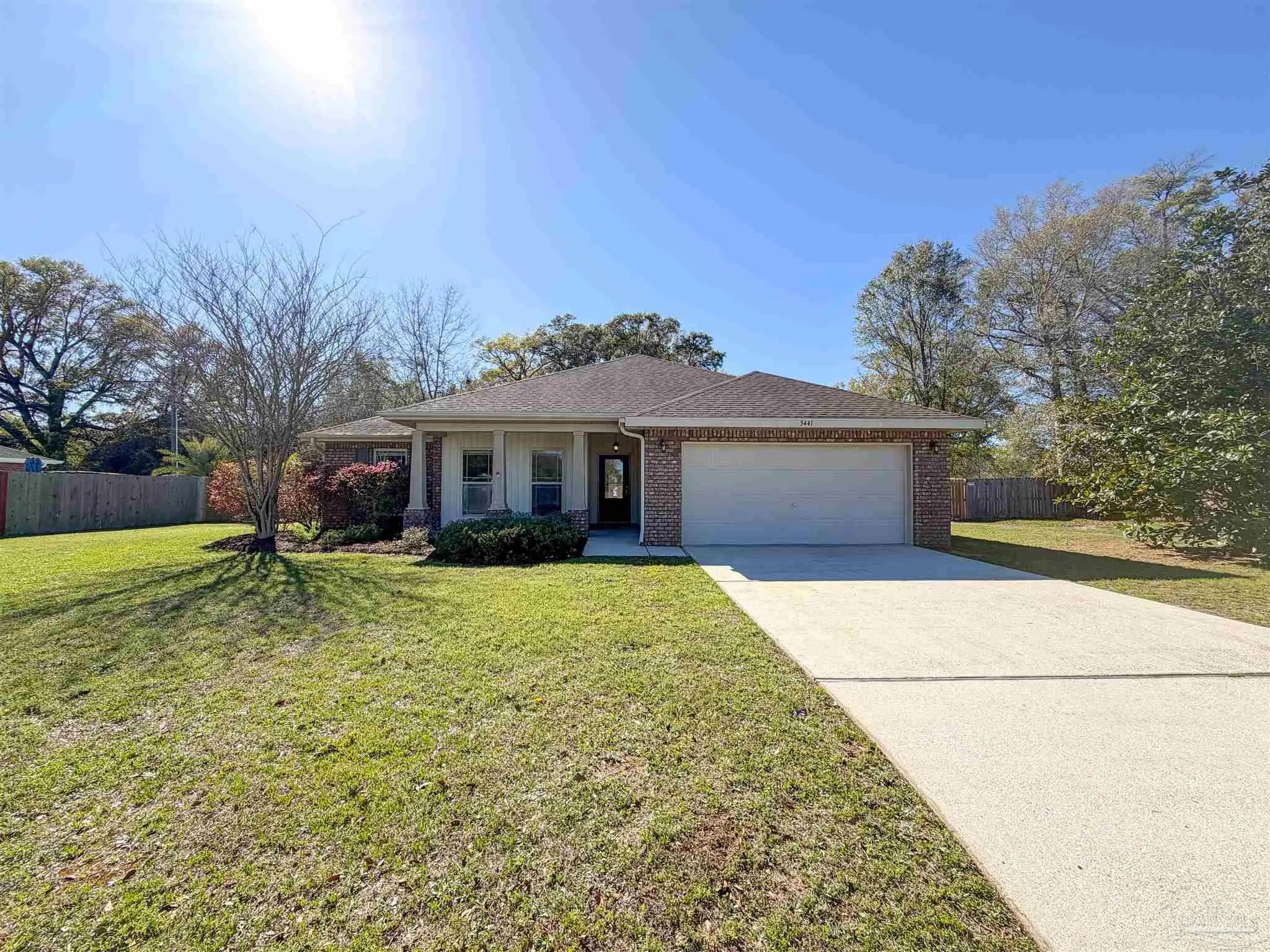 Photo of Listing #678223