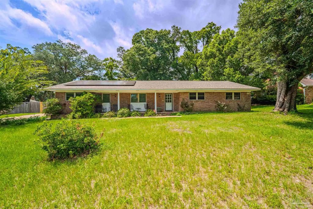 4996 Prieto Dr, Pensacola
