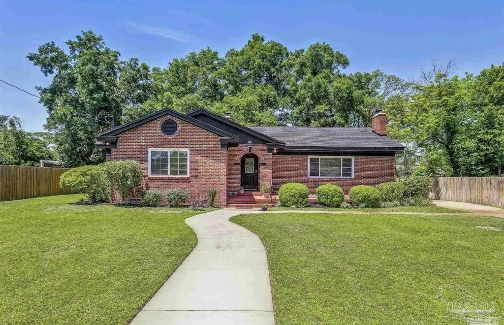 2016 E Scott St, Pensacola