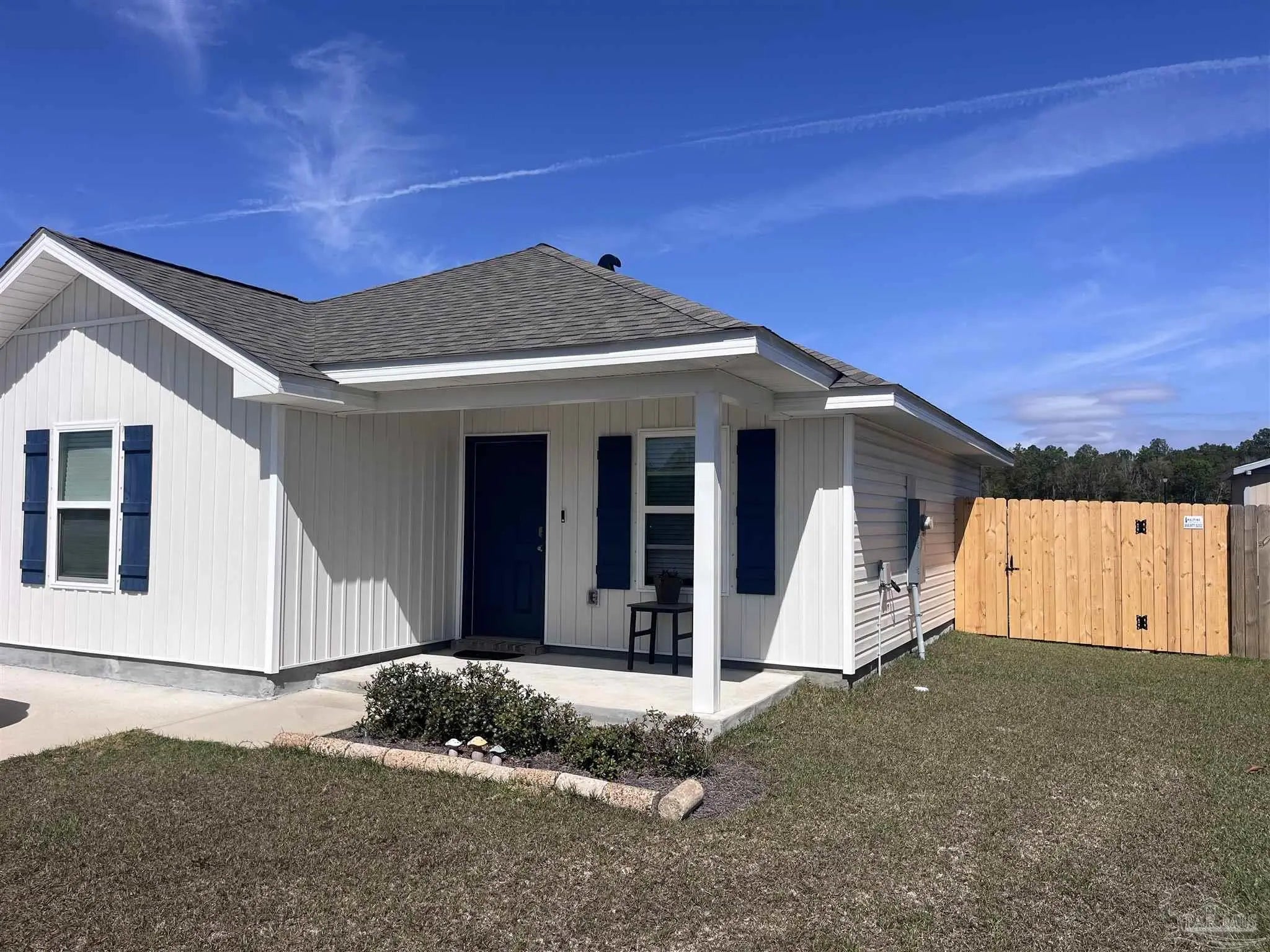 Photo of Listing #678894